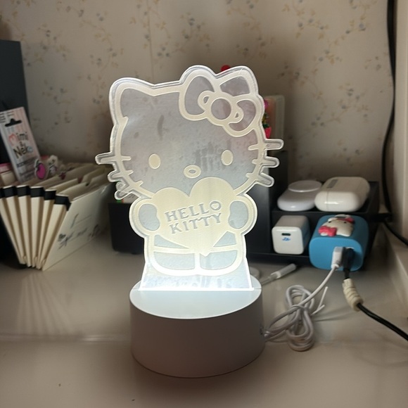 NIB Sanrio Hello Kitty LED Lantern - White - Picture 3 of 5